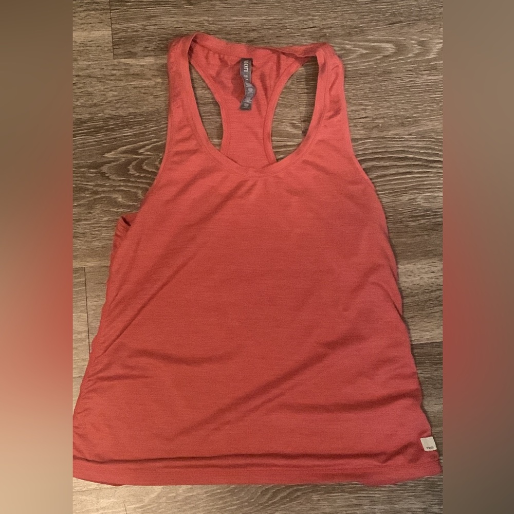 Vuori women’s L tank